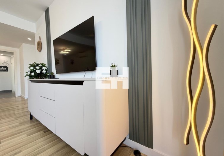 Wiederverkauf - Wohnung - Torrevieja - Centro