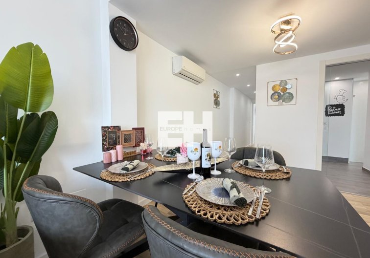 Wiederverkauf - Wohnung - Torrevieja - Centro