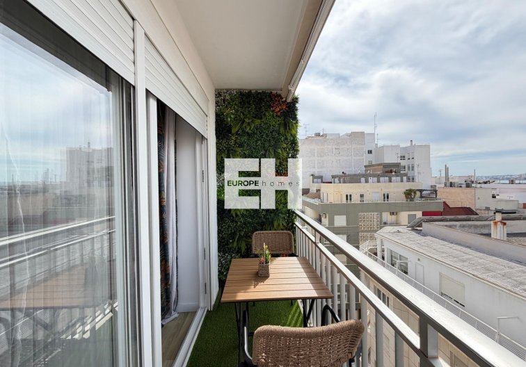 Wiederverkauf - Wohnung - Torrevieja - Centro