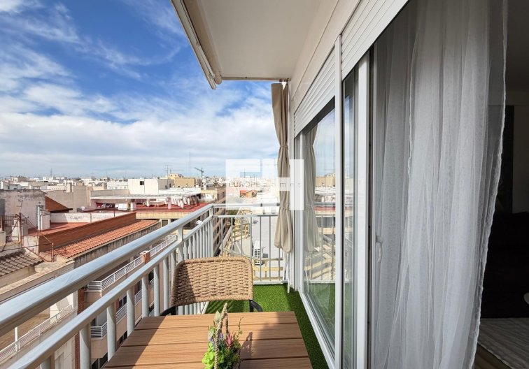 Wiederverkauf - Wohnung - Torrevieja - Centro