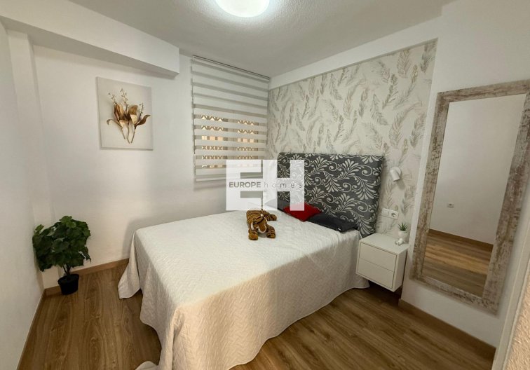 Wiederverkauf - Wohnung - Torrevieja - Centro