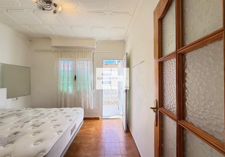 Segunda mano - town house - Torrevieja - Nueva Torrevieja