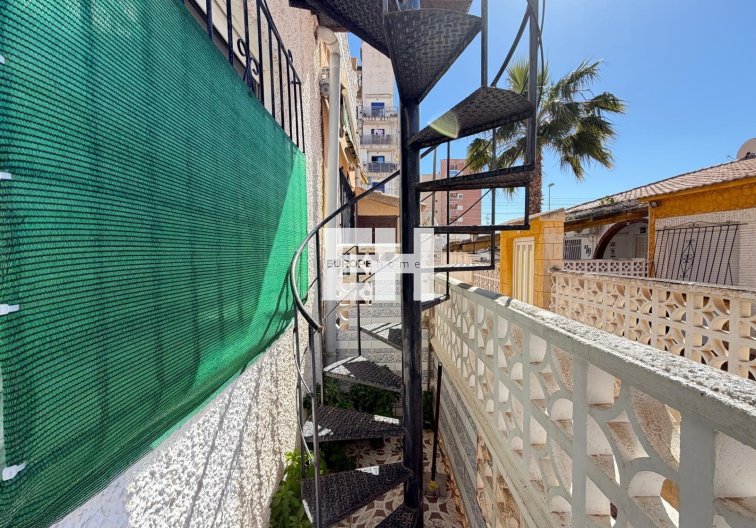 Segunda mano - town house - Torrevieja - Nueva Torrevieja