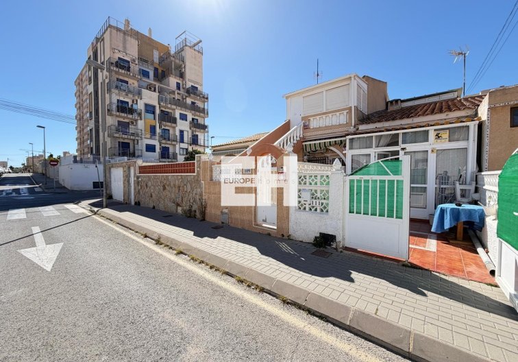 Segunda mano - town house - Torrevieja - Nueva Torrevieja