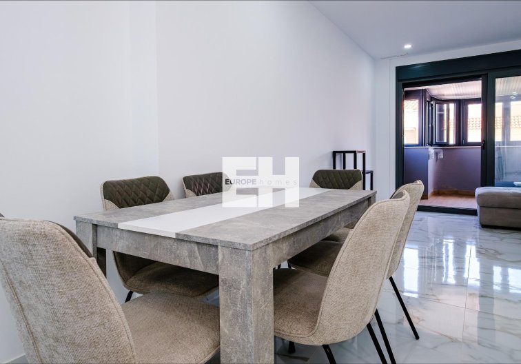 Resale - Apartment - Torrevieja - Playa del Cura