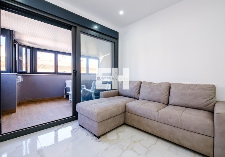 Resale - Apartment - Torrevieja - Playa del Cura