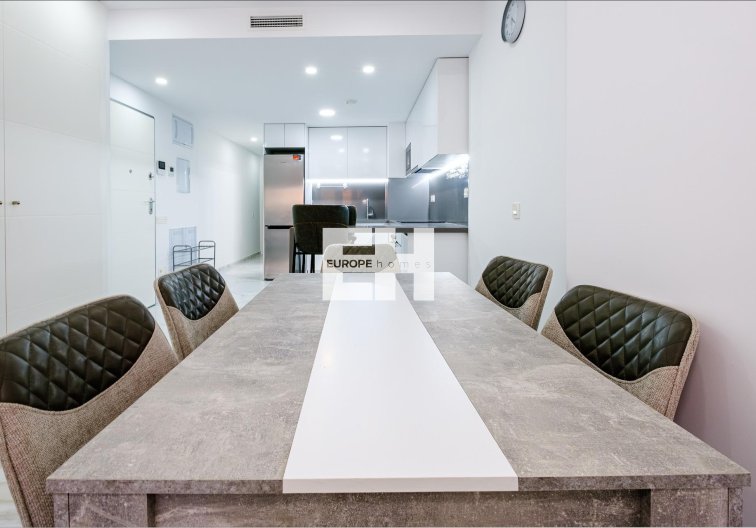 Resale - Apartment - Torrevieja - Playa del Cura