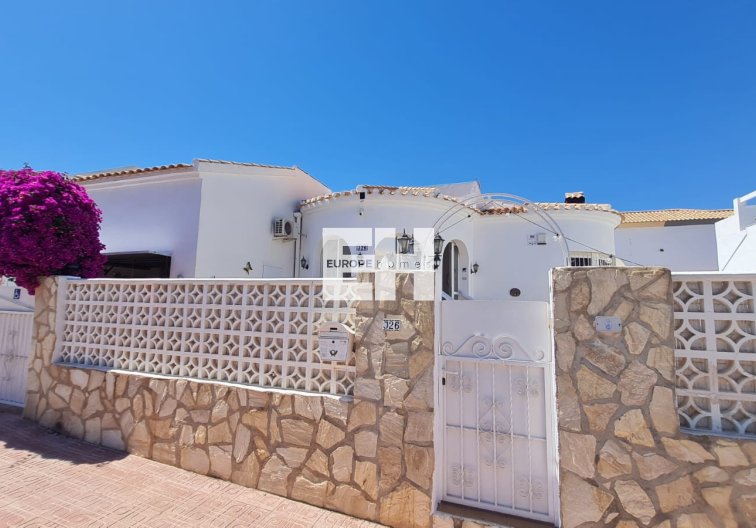 Revente - villa - Orihuela Costa - Costa Blanca