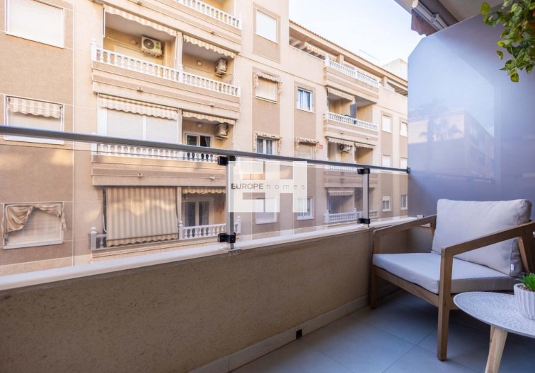 Resale - Apartment - Torrevieja - Las Calas