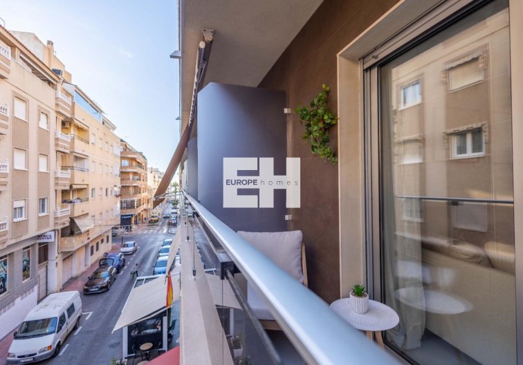 Resale - Apartment - Torrevieja - Las Calas