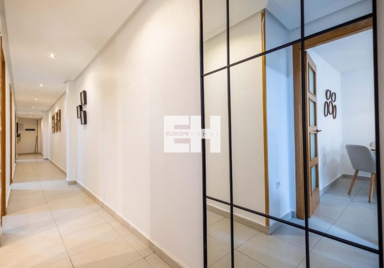 Resale - Apartment - Torrevieja - Las Calas