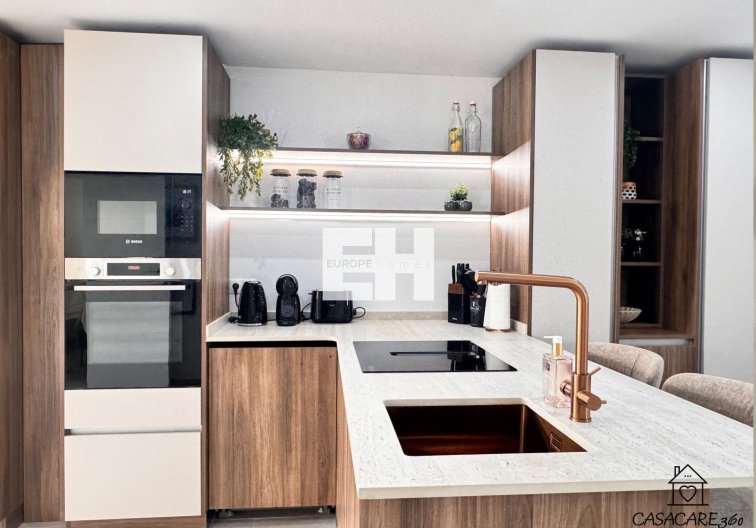Segunda mano - Apartamento  - Torrevieja - El Acequión - Los Náufragos