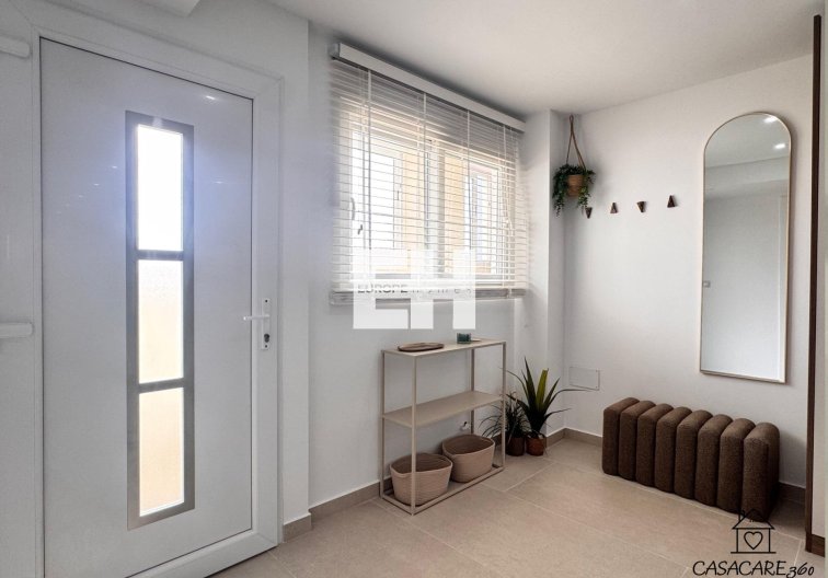 Segunda mano - Apartamento  - Torrevieja - El Acequión - Los Náufragos