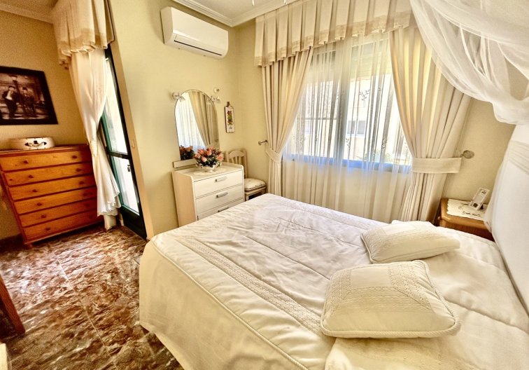 Segunda mano - town house - La Zenia - Costa Blanca