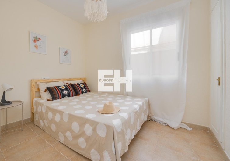 Segunda mano - Bungalow - Torrevieja - Aguas Nuevas 1