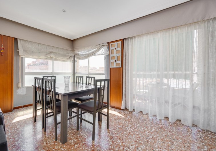Wiederverkauf - Wohnung - Torrevieja - Centro