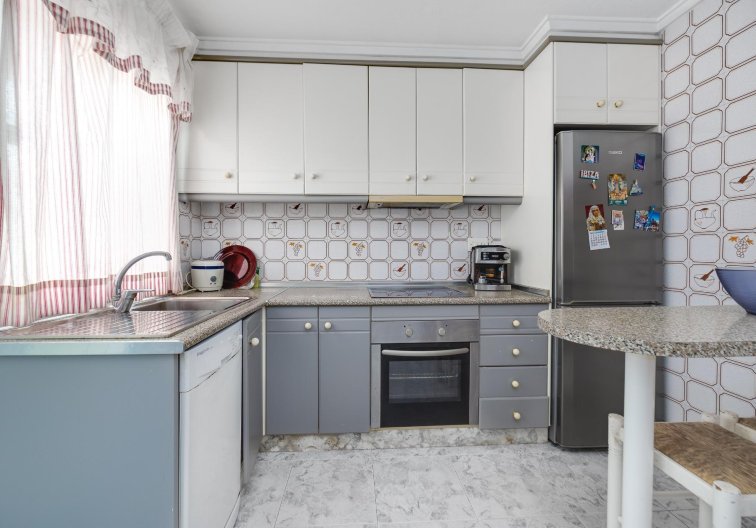Wiederverkauf - Wohnung - Torrevieja - Centro