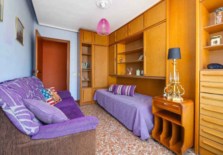 Wiederverkauf - Wohnung - Torrevieja - Centro