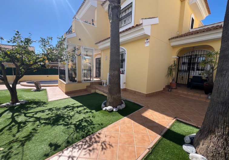 Wiederverkauf - villa - Orihuela Costa - Costa Blanca