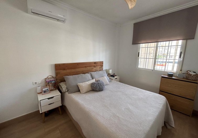 Segunda mano - Apartamento  - Torrevieja - aqua nuevas