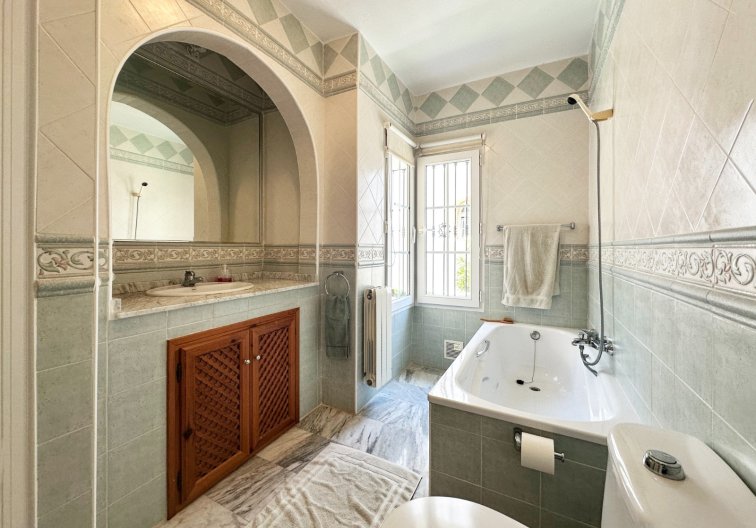 Revente - villa - Orihuela Costa - Costa Blanca