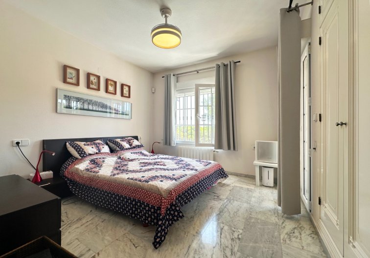 Revente - villa - Orihuela Costa - Costa Blanca