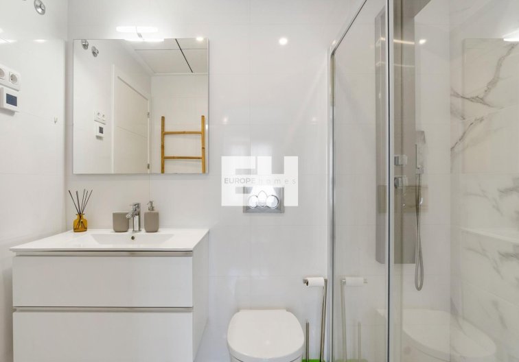 Revente - town house - Villamartin - Orihuela Costa