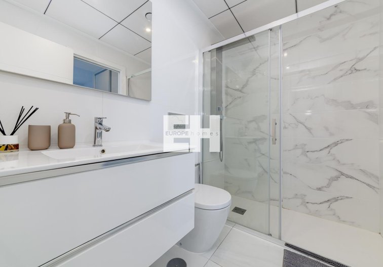 Revente - town house - Villamartin - Orihuela Costa