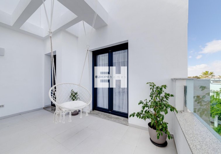 Revente - town house - Villamartin - Orihuela Costa
