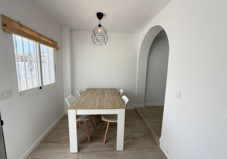 Segunda mano - town house - Torrevieja - Sector 25