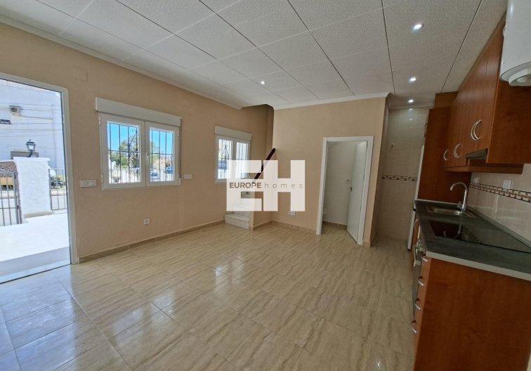 Resale - town house - San Fulgencio - La Marina