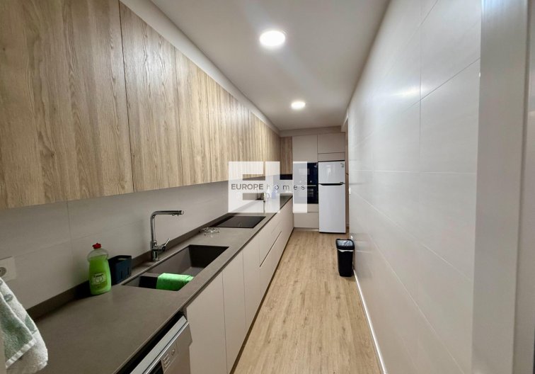 Revente - Appartement - Torrevieja - Centro