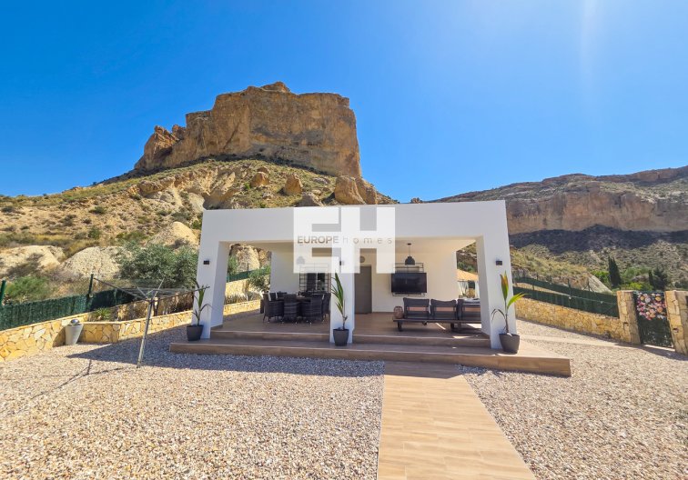 Resale - villa - Crevillent - Inland