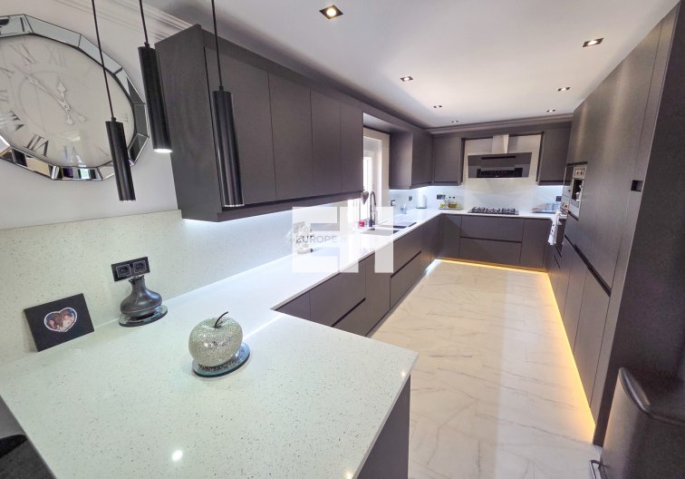 Resale - villa - Crevillent - Inland