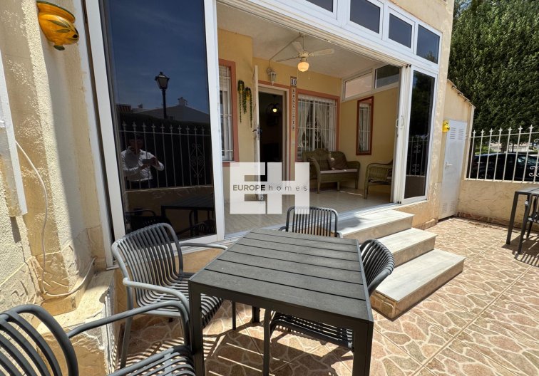 Segunda mano - Bungalow - Torrevieja - La Siesta - El Salado - Torreta