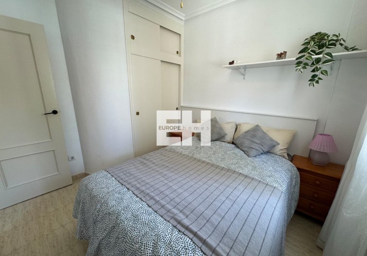 Segunda mano - Bungalow - Torrevieja - La Siesta - El Salado - Torreta