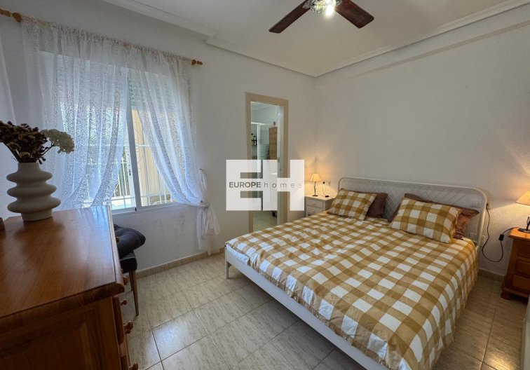 Segunda mano - Bungalow - Torrevieja - La Siesta - El Salado - Torreta