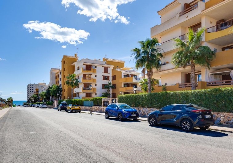 Segunda mano - Apartamento  - Torrevieja - Punta Prima