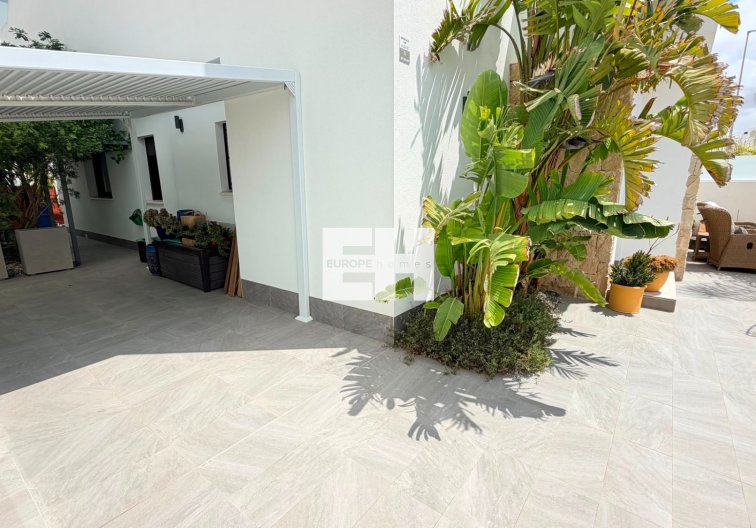 Wiederverkauf - villa - Los Montesinos - Costa Blanca