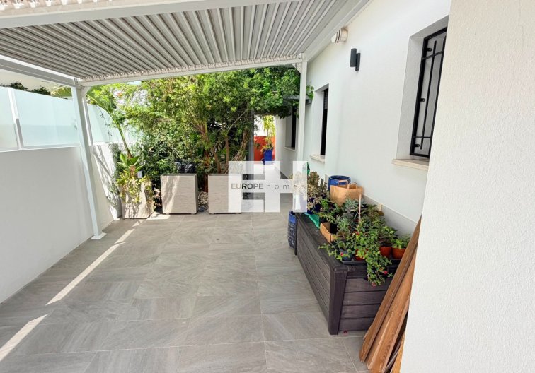Wiederverkauf - villa - Los Montesinos - Costa Blanca