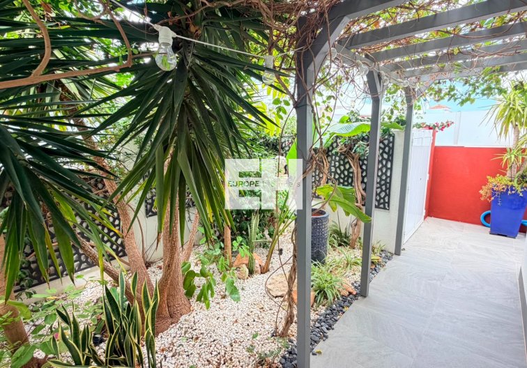 Wiederverkauf - villa - Los Montesinos - Costa Blanca
