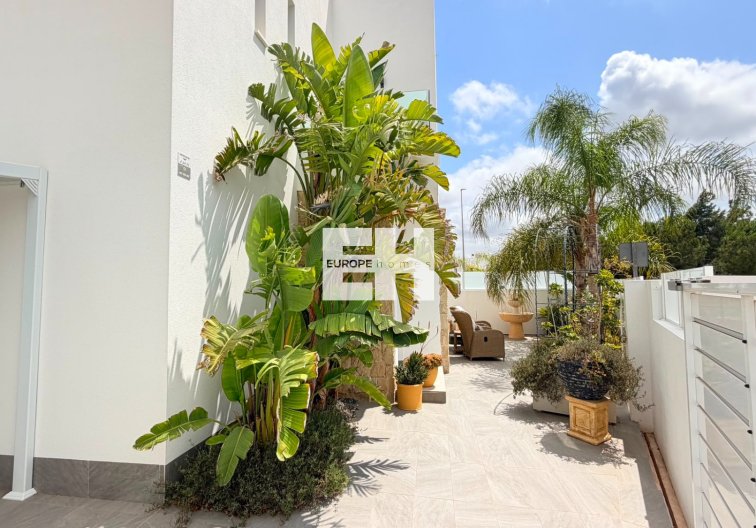 Wiederverkauf - villa - Los Montesinos - Costa Blanca