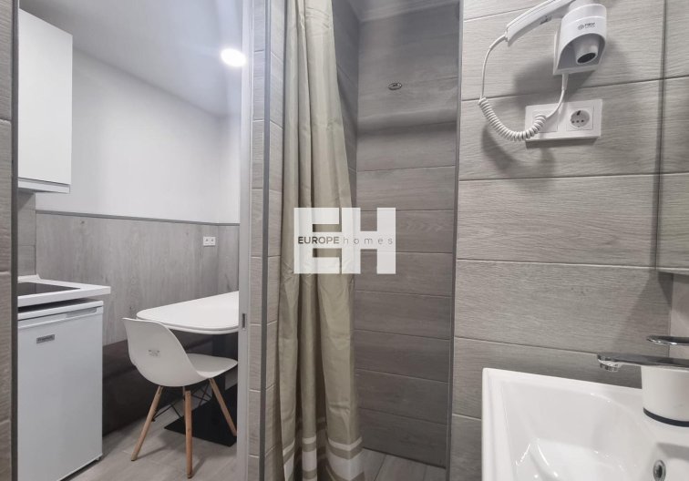 Resale - Apartment - Torrevieja - Centro