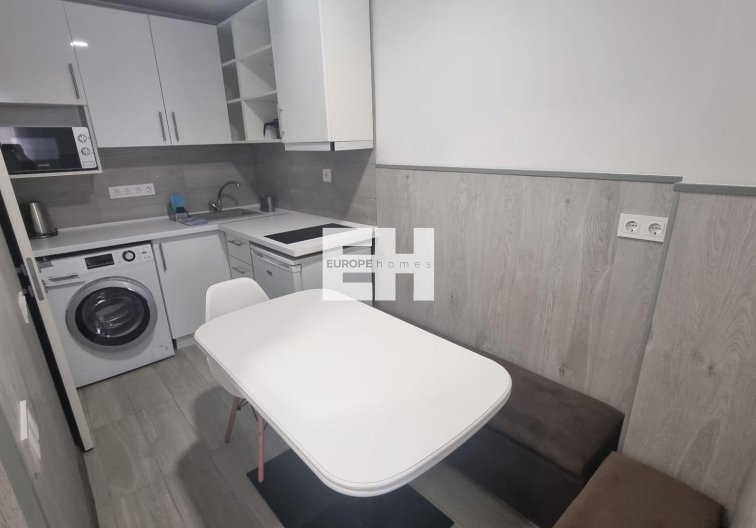 Resale - Apartment - Torrevieja - Centro