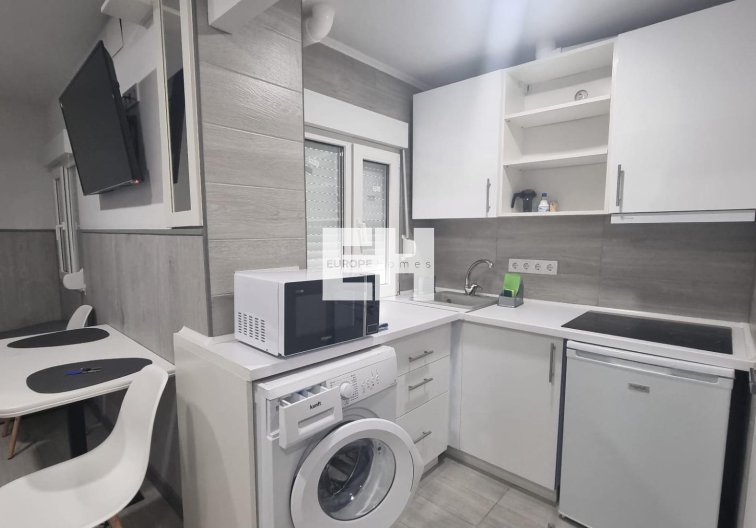 Resale - Apartment - Torrevieja - Centro