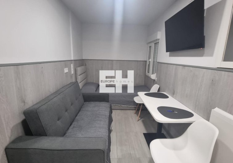 Resale - Apartment - Torrevieja - Centro