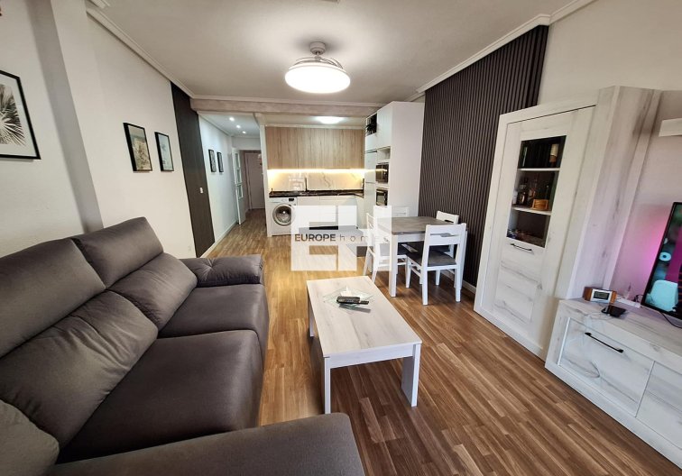 Resale - Apartment - Torrevieja - Centro