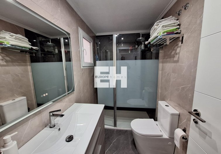 Resale - Apartment - Torrevieja - Centro