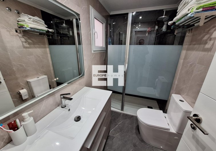 Resale - Apartment - Torrevieja - Centro