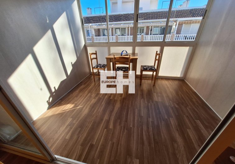 Resale - Apartment - Torrevieja - Centro